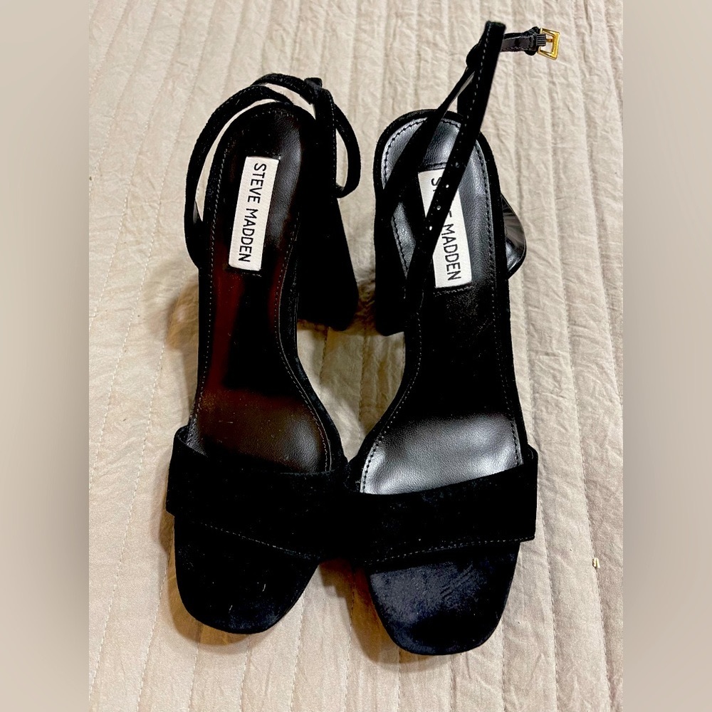 Steve Madden/Lessa (size 7.5)